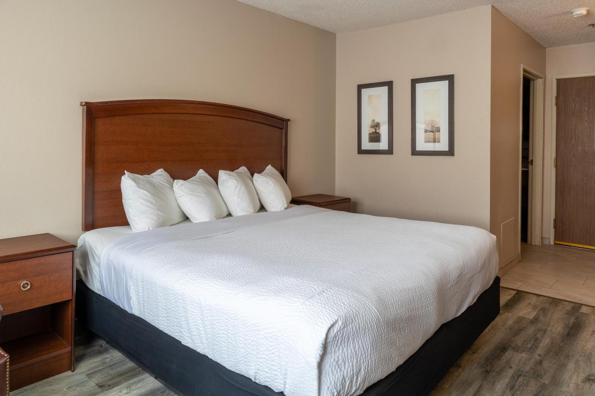 Norland Inn & Suites Roseau Bilik gambar