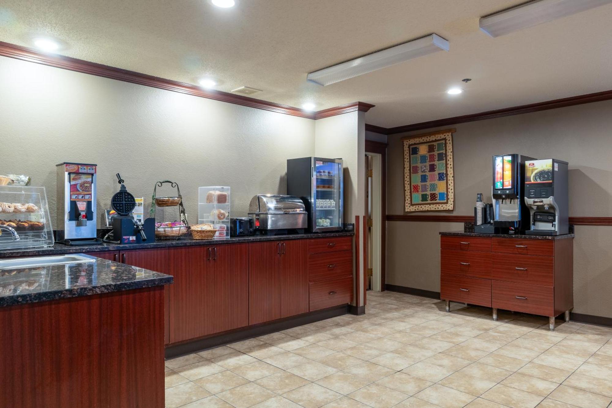 Norland Inn & Suites Roseau Luaran gambar