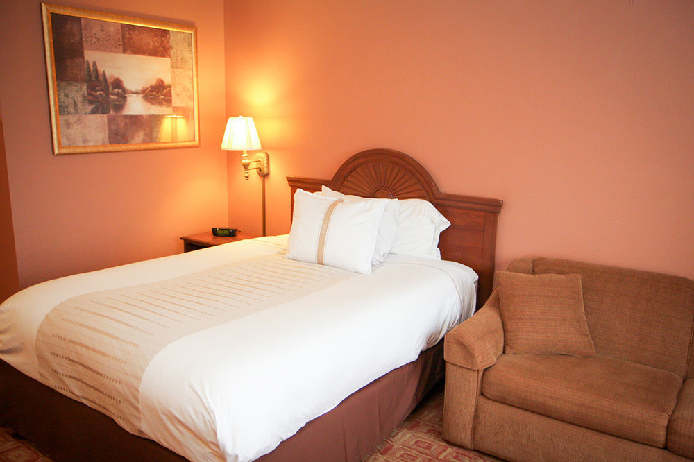Norland Inn & Suites Roseau Luaran gambar